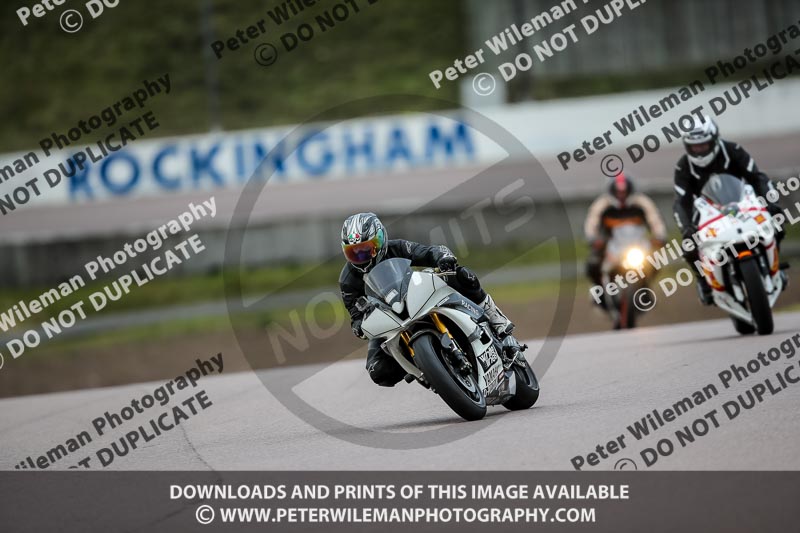 Rockingham no limits trackday;enduro digital images;event digital images;eventdigitalimages;no limits trackdays;peter wileman photography;racing digital images;rockingham raceway northamptonshire;rockingham trackday photographs;trackday digital images;trackday photos